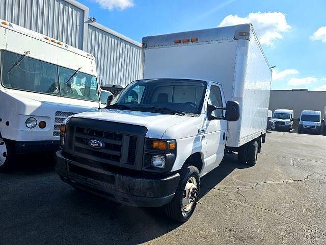 2016 FORD E-350