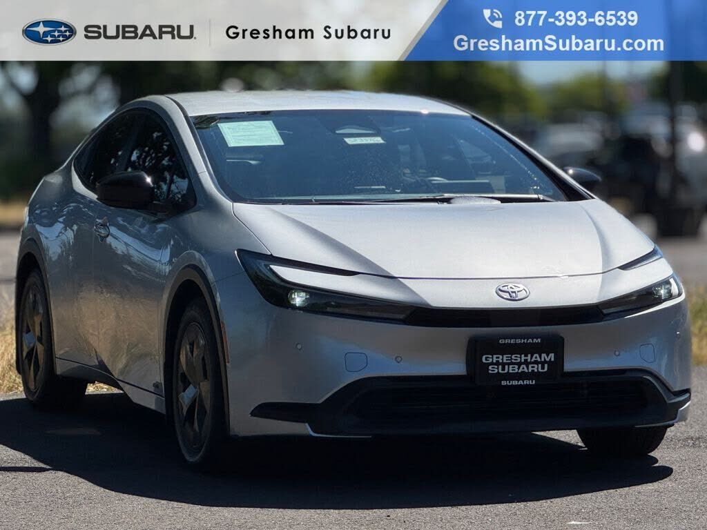 2025 TOYOTA PRIUS