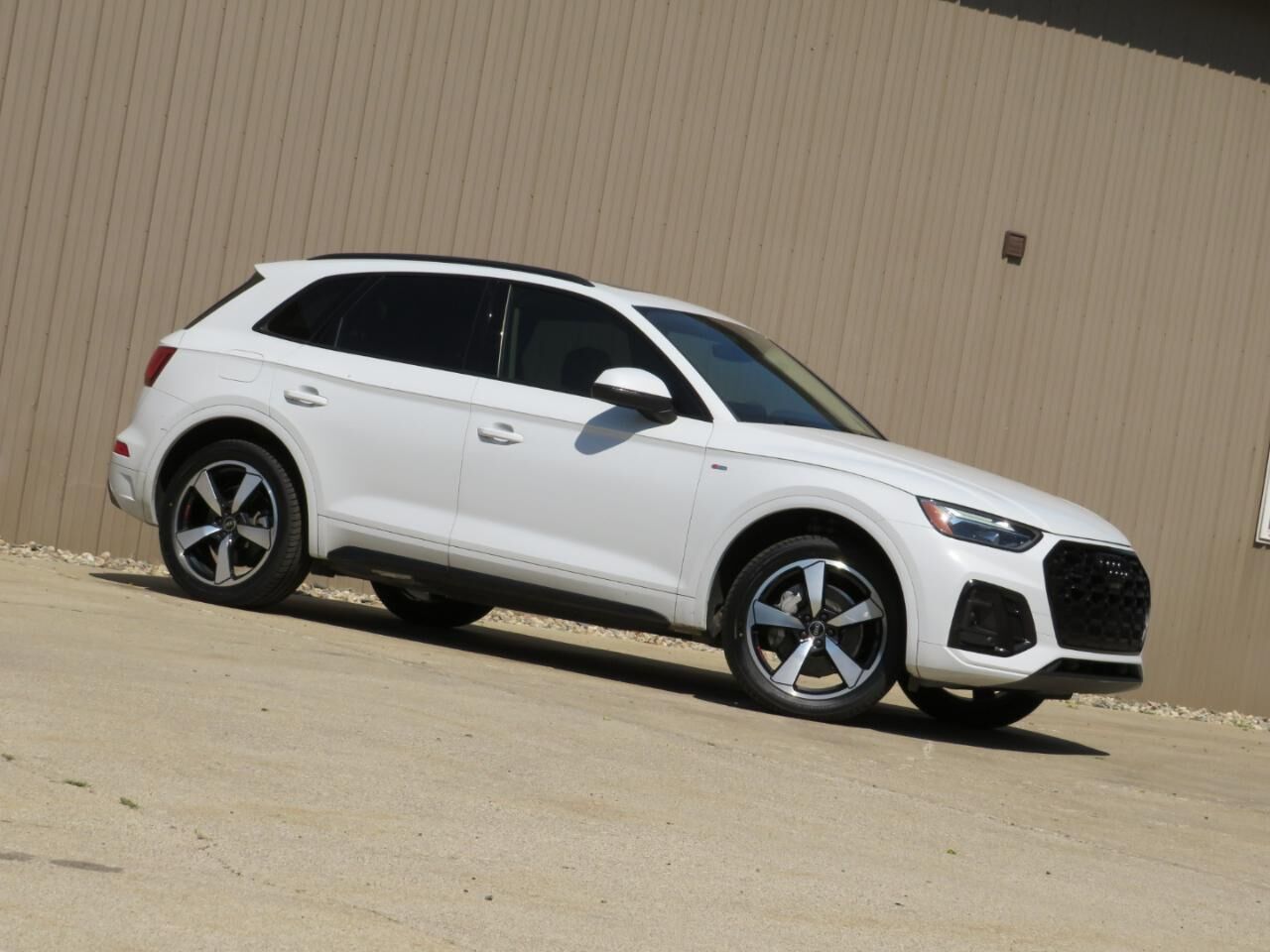 2022 AUDI Q5