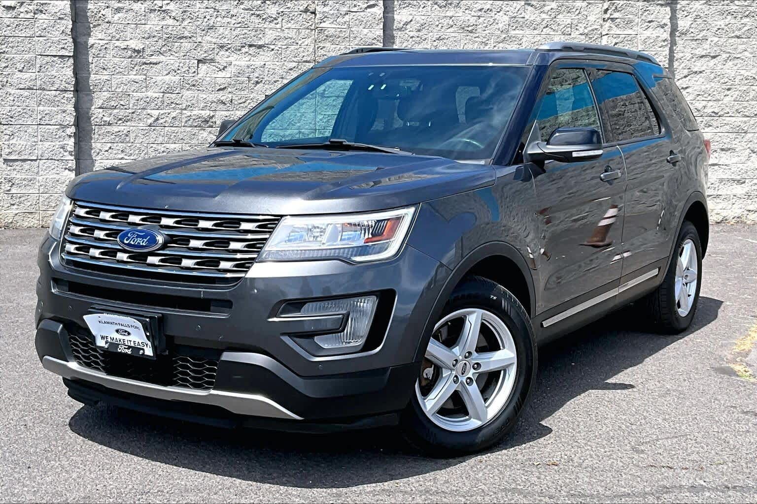 2017 FORD Explorer