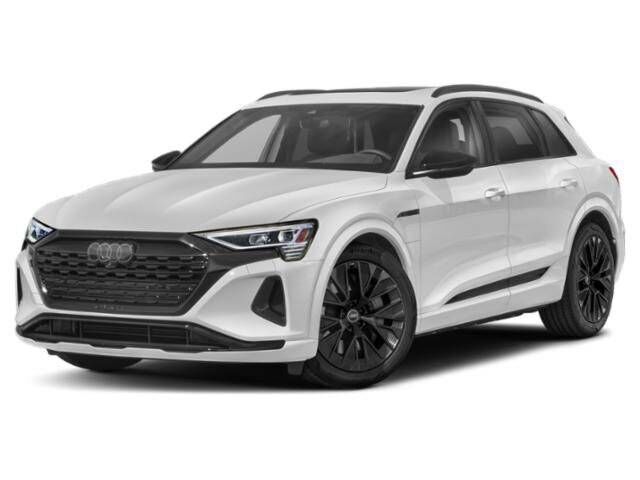 2024 AUDI Q8