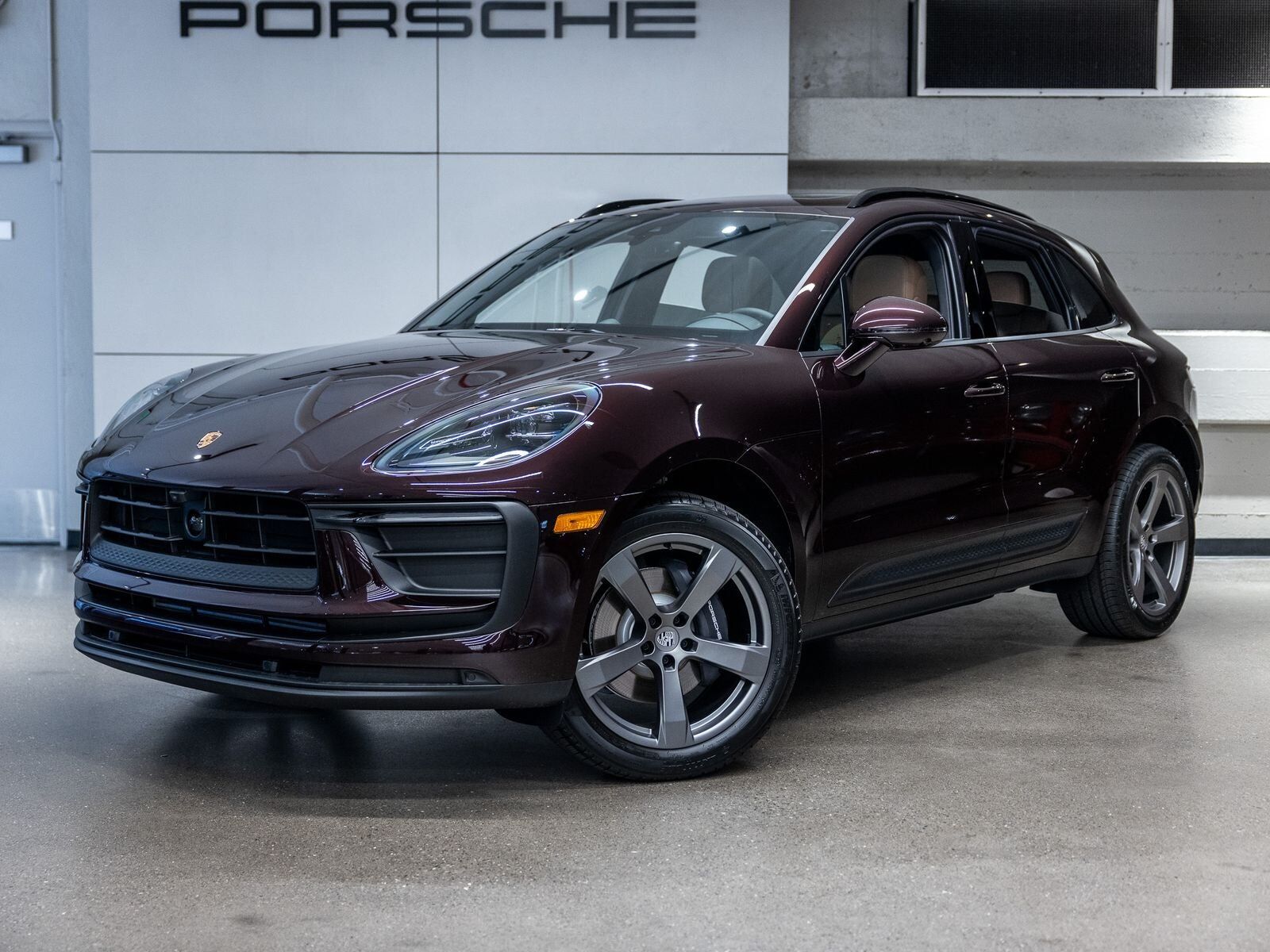2026 PORSCHE Macan