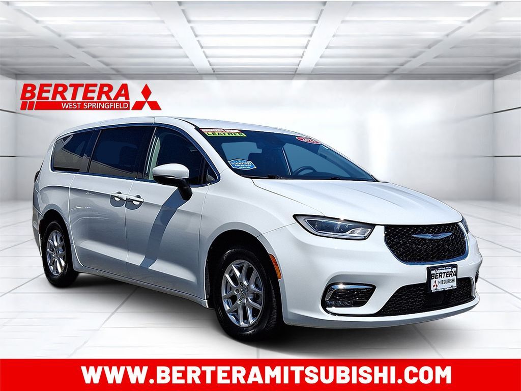 2023 CHRYSLER Pacifica