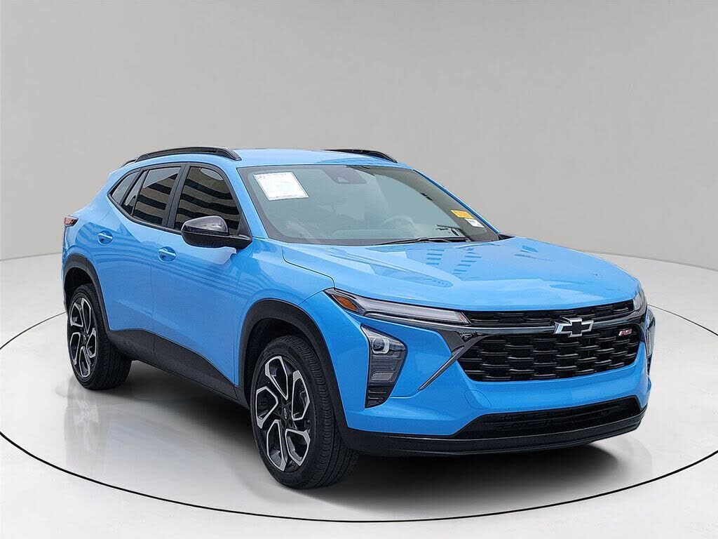 2024 CHEVROLET Trax