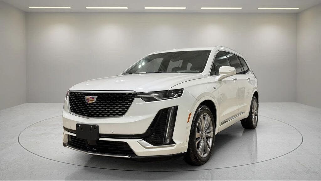 2024 CADILLAC XT6