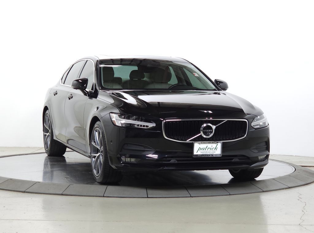 2018 VOLVO S90