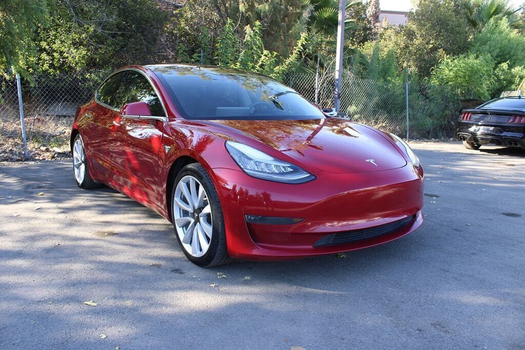 2018 TESLA Model 3