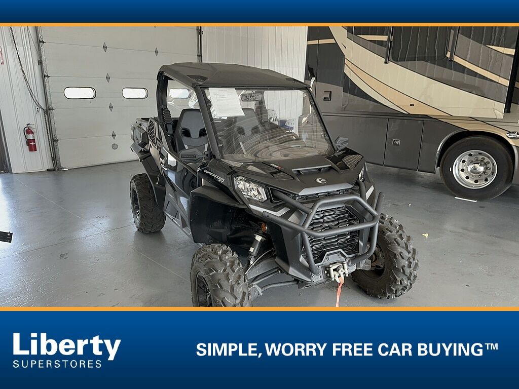 2024 CAN-AM Commander