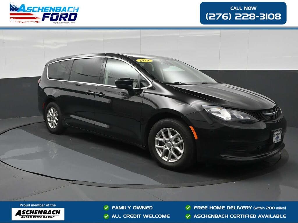 2024 CHRYSLER Voyager