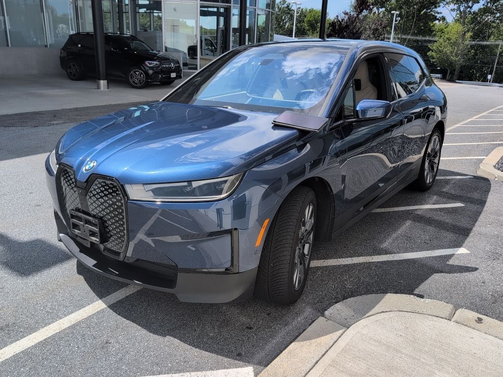 2024 BMW ix