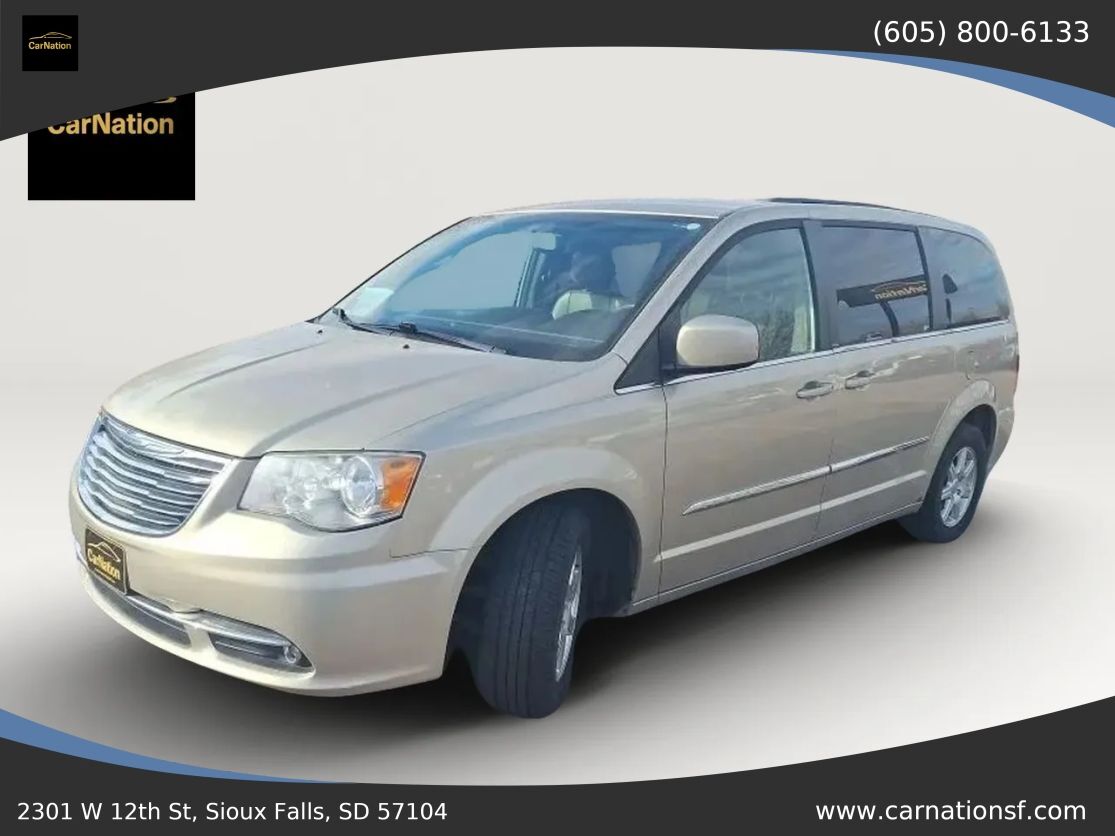 2012 CHRYSLER Town and Country