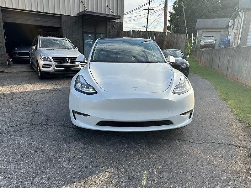 2022 TESLA Model Y