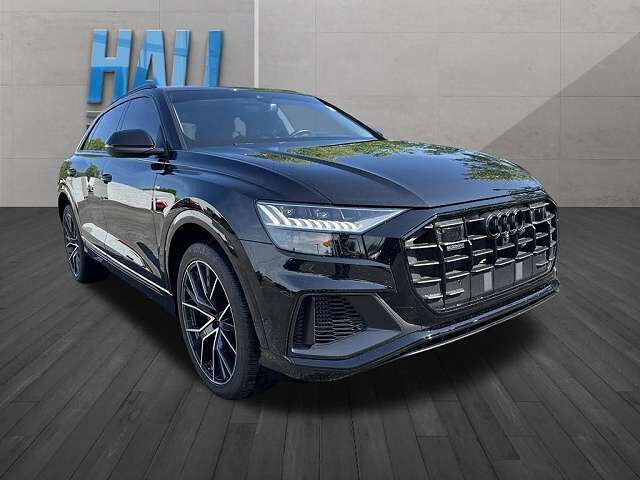 2023 AUDI Q8