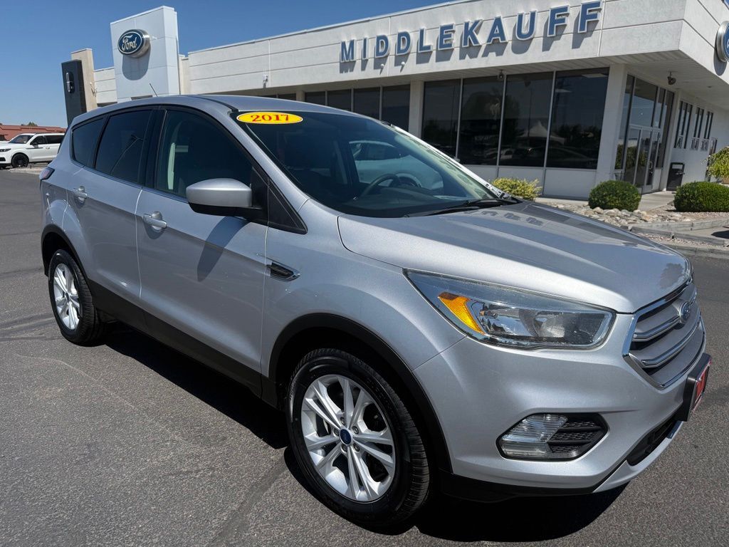 2017 FORD Escape