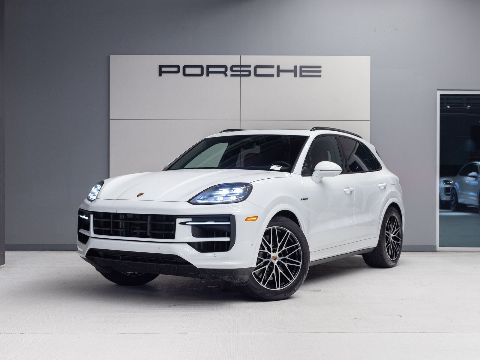 2026 PORSCHE Cayenne