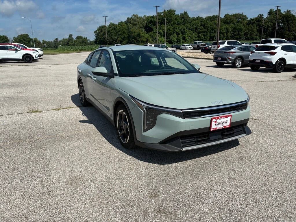 2025 KIA K4
