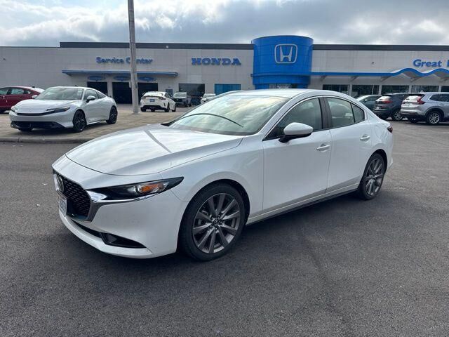 2019 MAZDA Mazda3