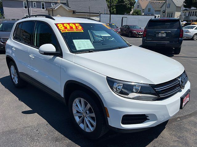 2017 VOLKSWAGEN Tiguan