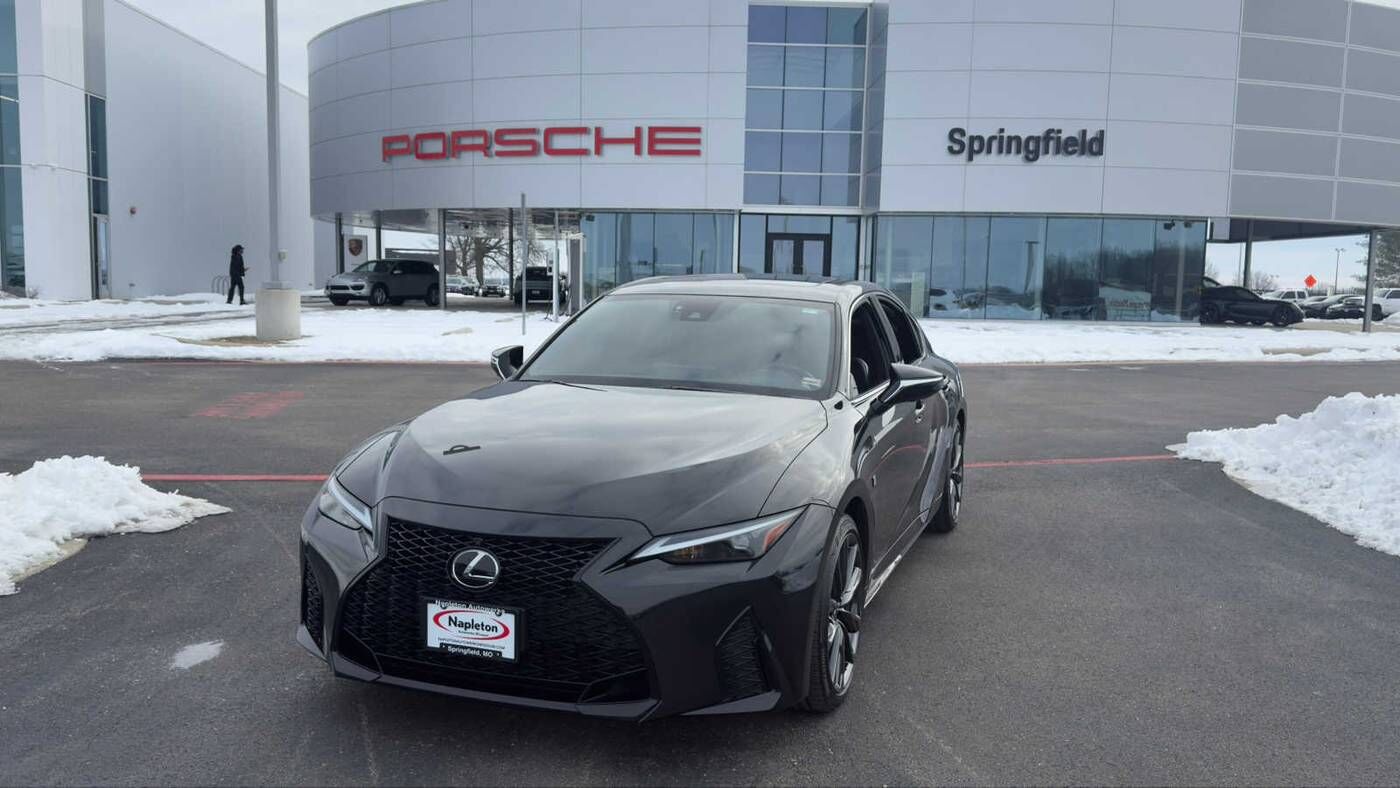 2023 LEXUS IS