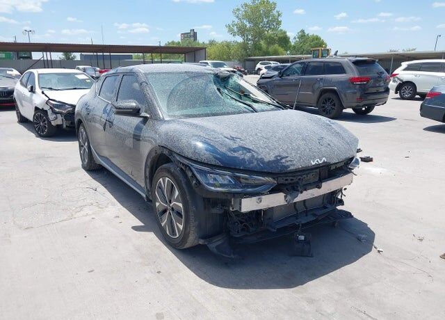 2022 KIA EV6