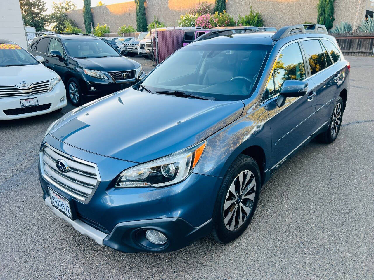 2017 SUBARU Outback