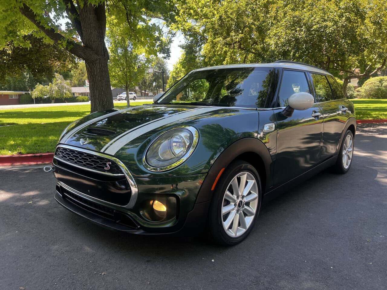 2016 MINI Clubman