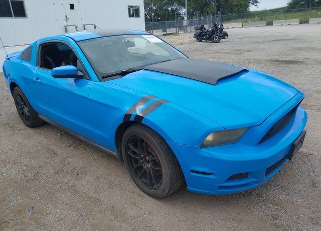 2011 FORD Mustang