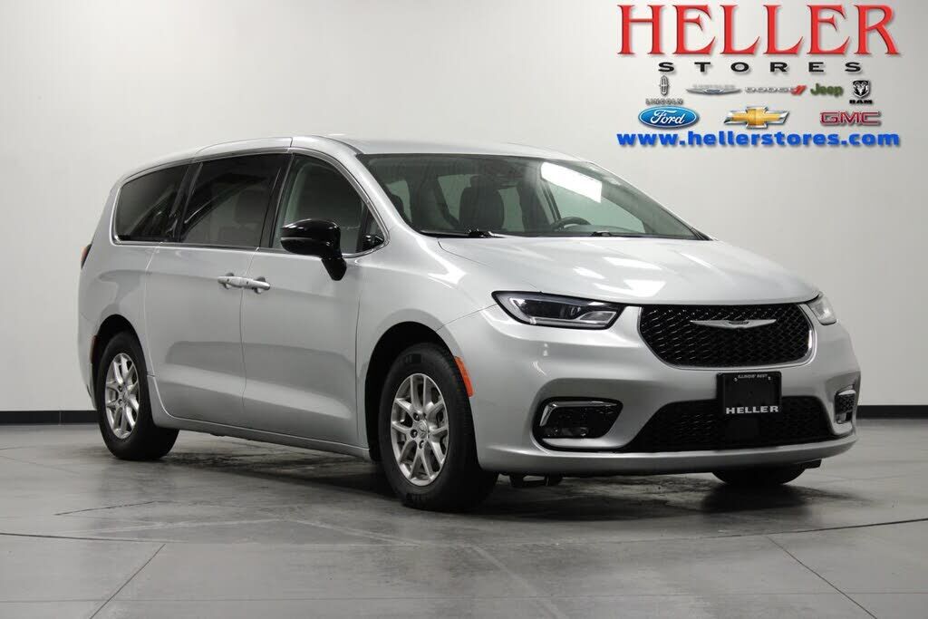 2024 CHRYSLER Pacifica