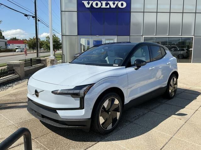 2026 VOLVO EX30