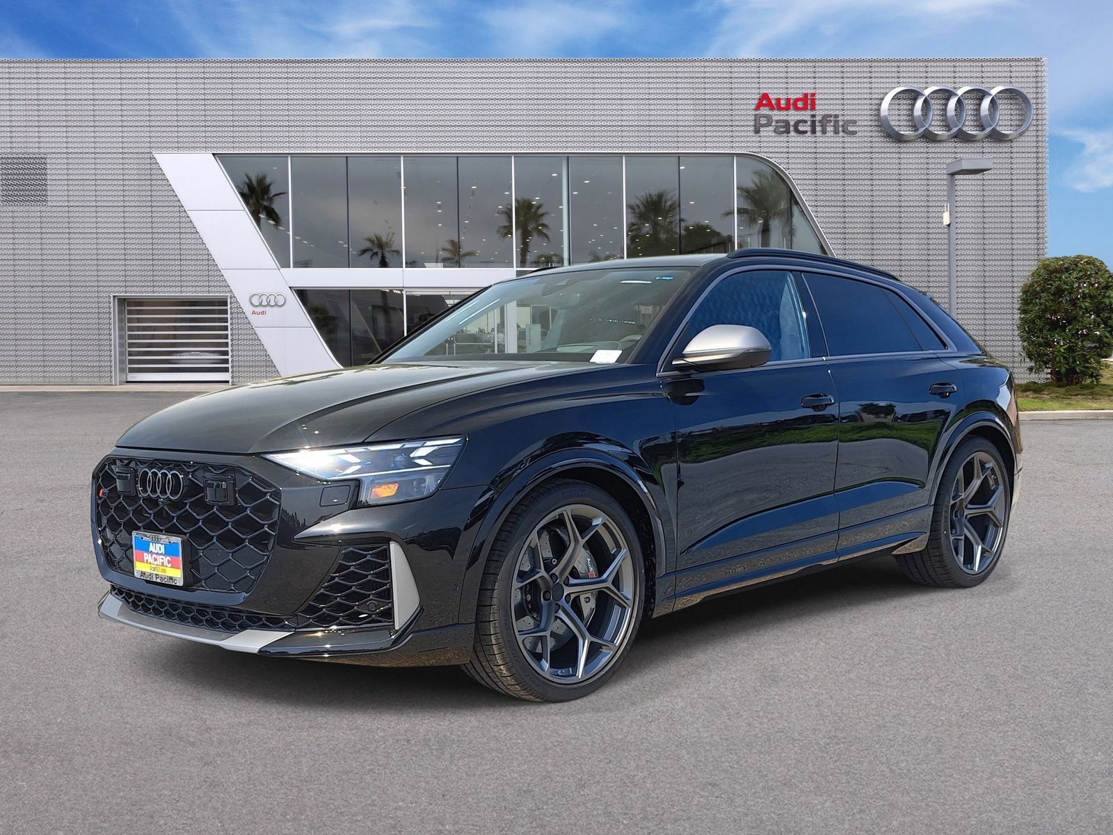 2026 AUDI RS Q8