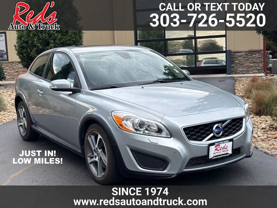 2013 VOLVO C30