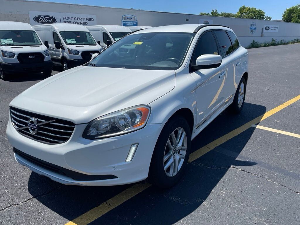 2017 VOLVO XC60