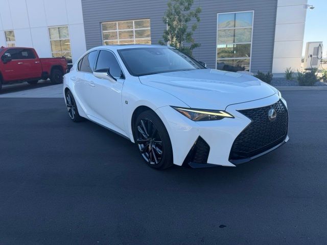 2022 LEXUS IS