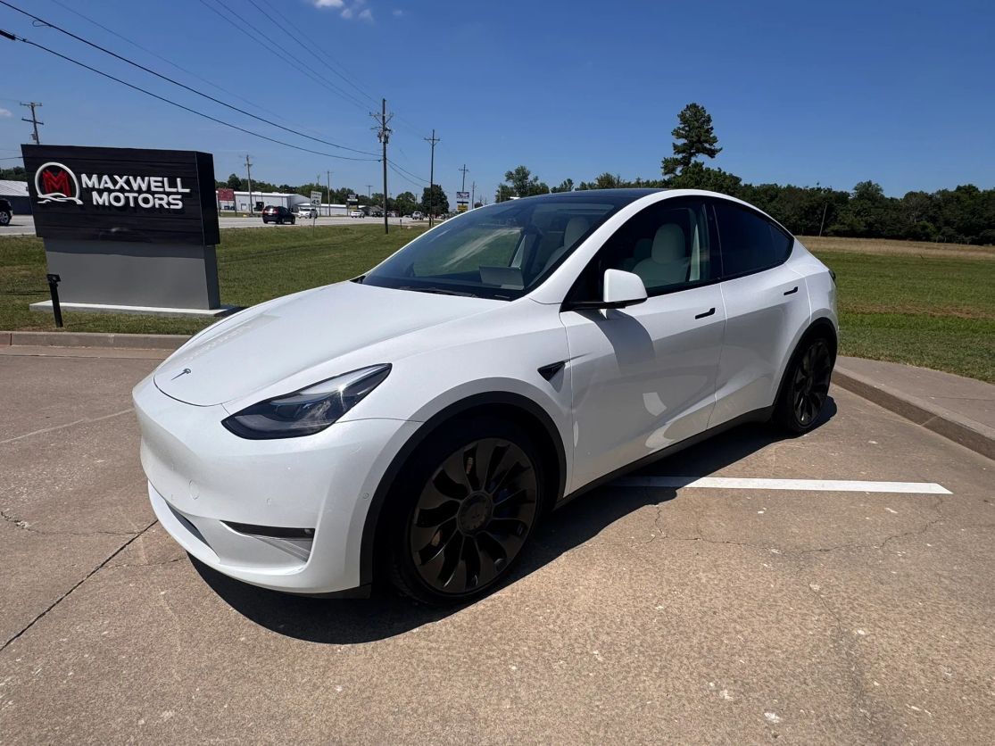 2022 TESLA Model Y