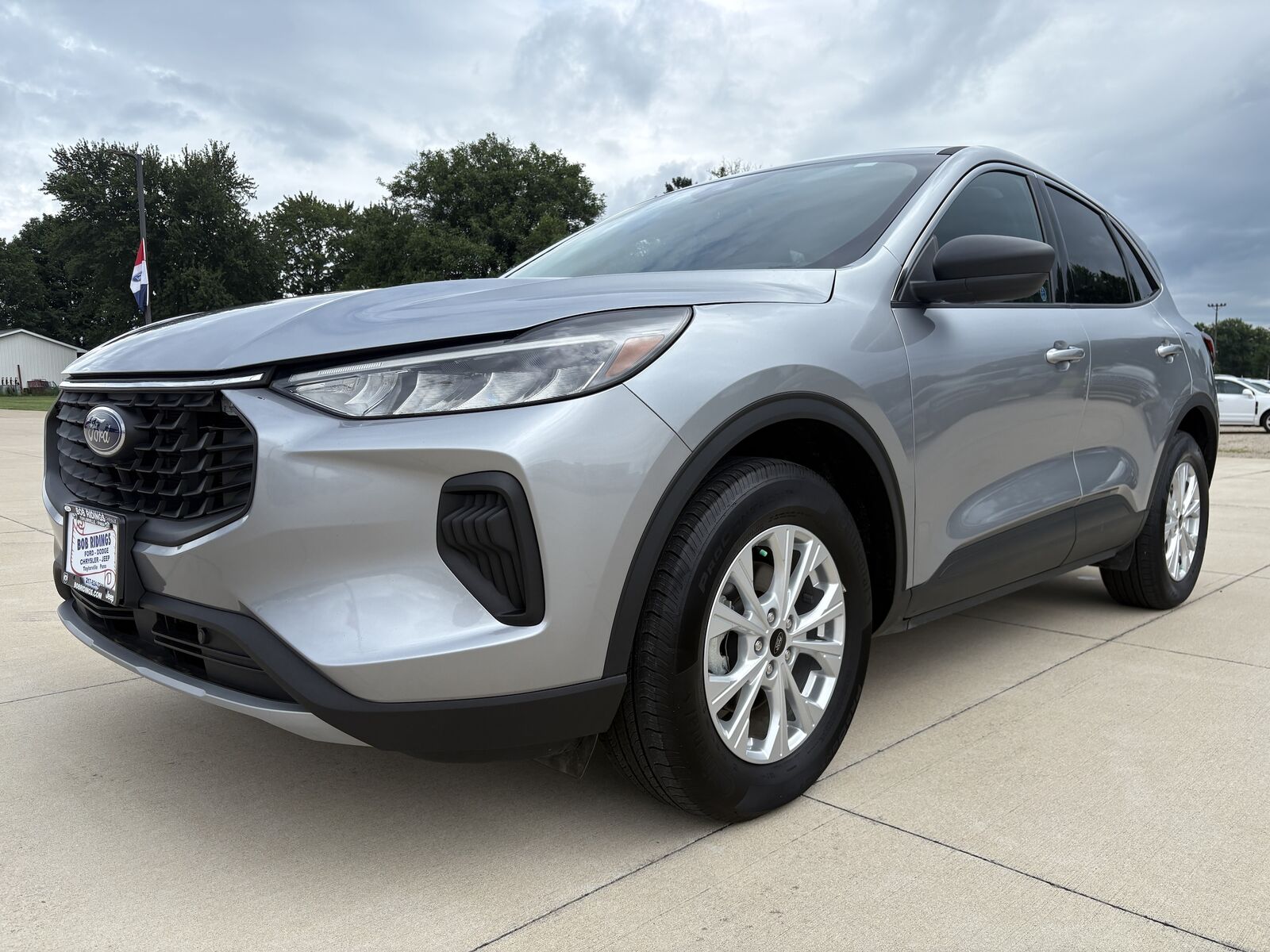 2024 FORD Escape