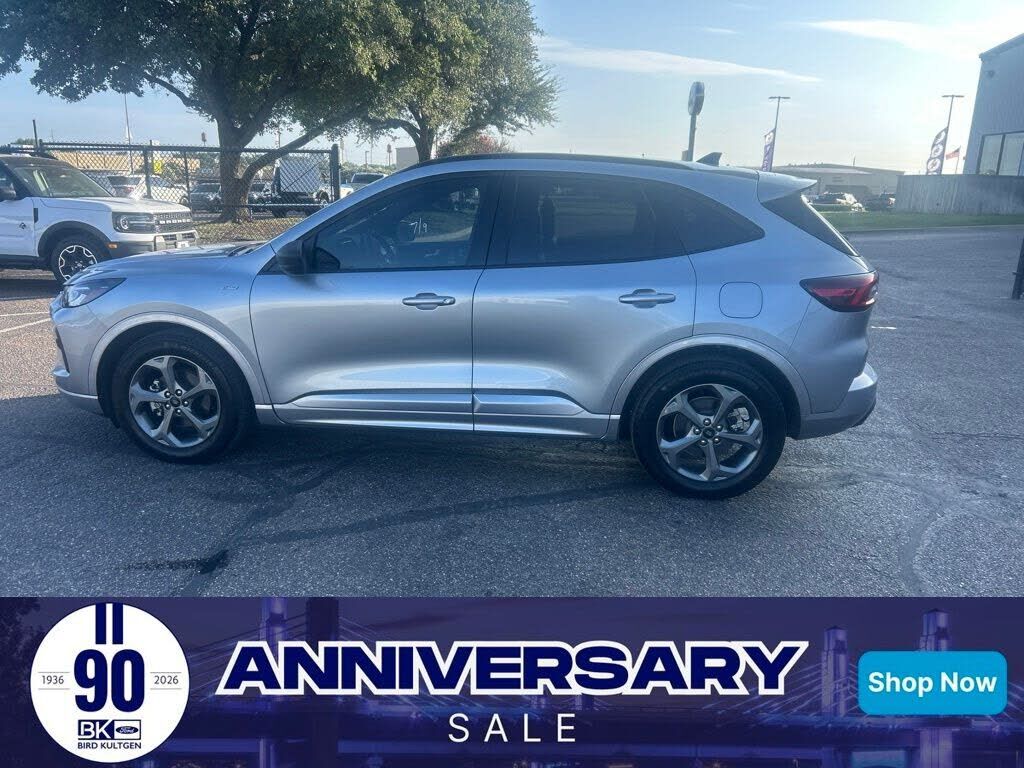 2024 FORD Escape