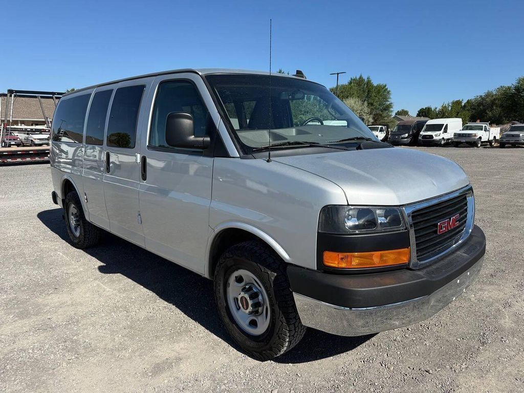 2016 GMC Savana