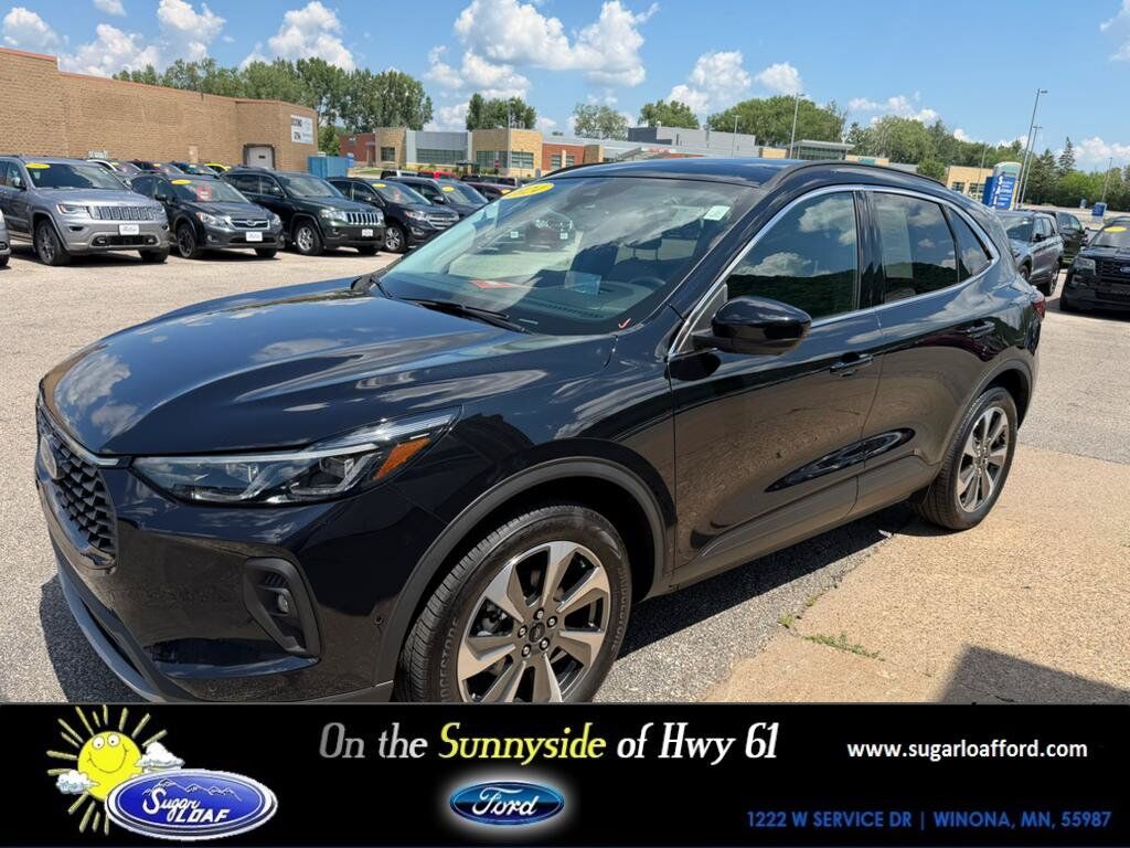 2024 FORD Escape