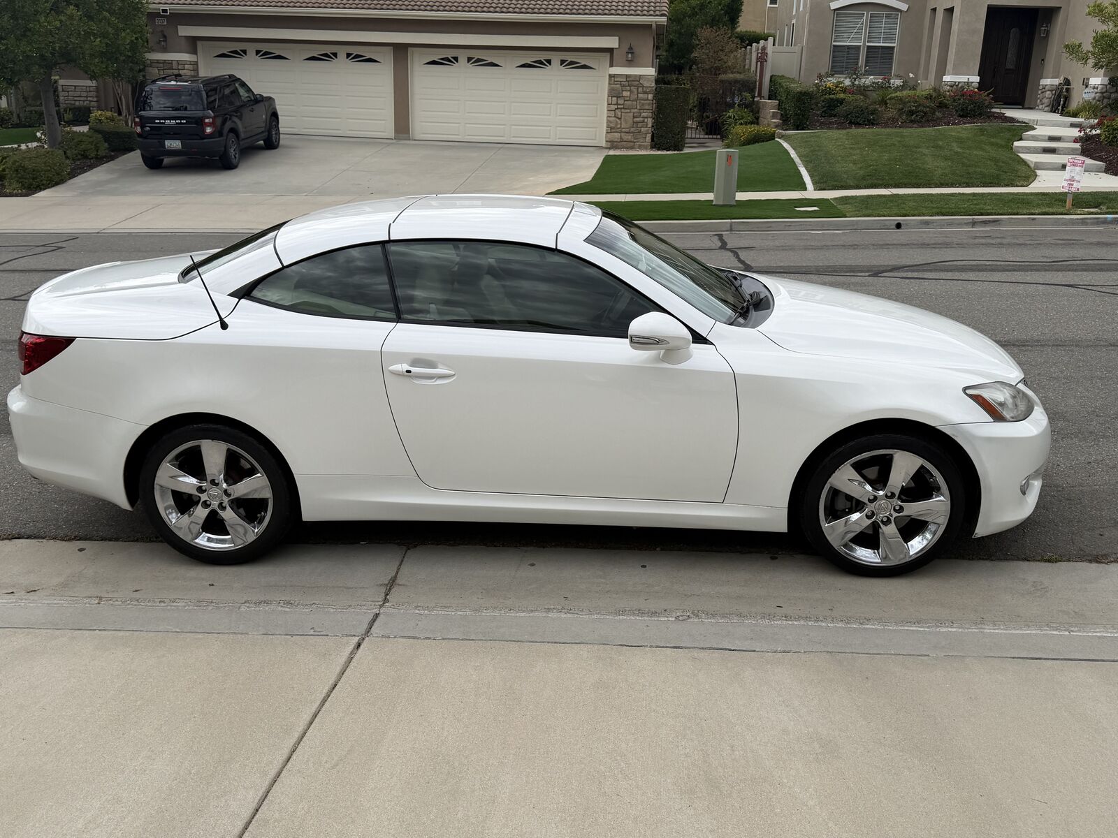 2010 LEXUS IS