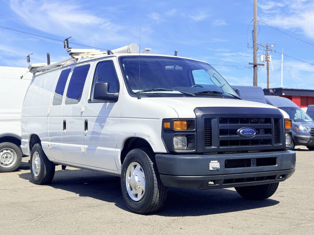 2010 FORD E-250