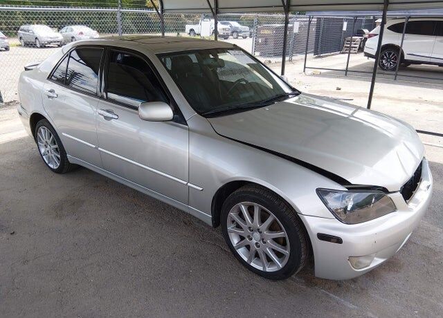 2004 LEXUS IS