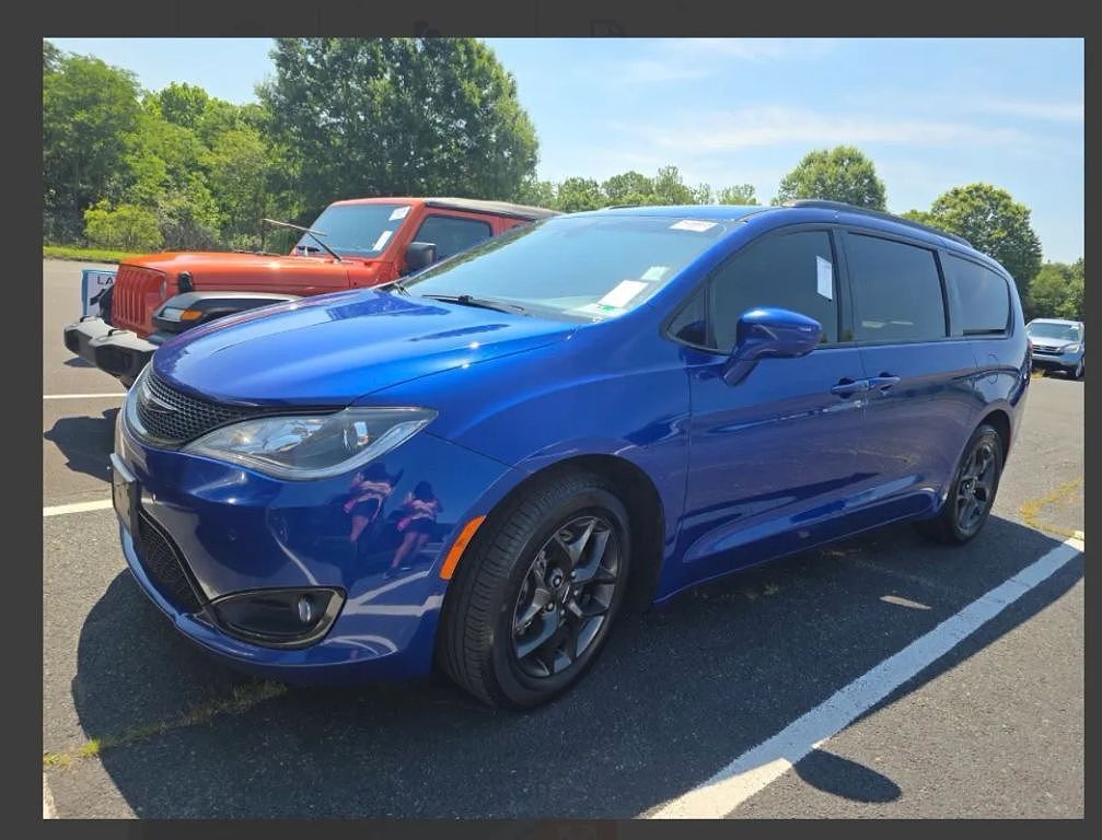 2020 CHRYSLER Pacifica