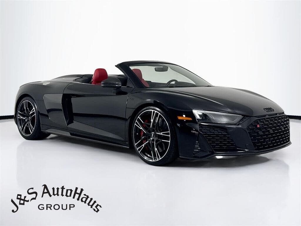 2020 AUDI R8