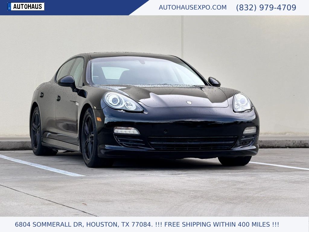 2011 PORSCHE Panamera
