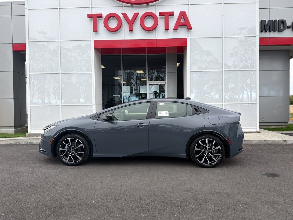 2026 TOYOTA Prius