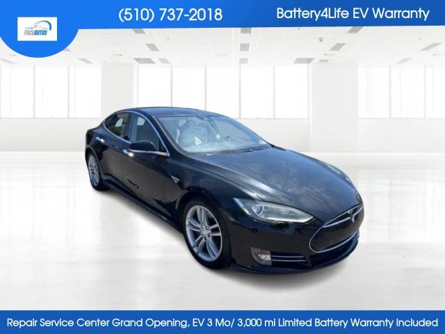 2015 TESLA Model S