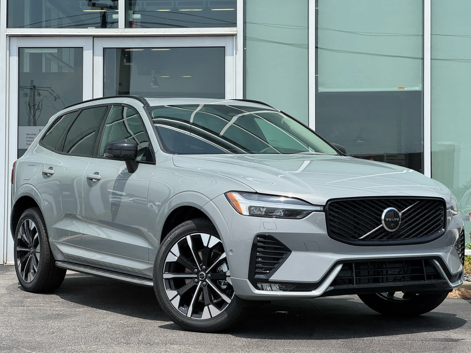 2026 VOLVO XC60