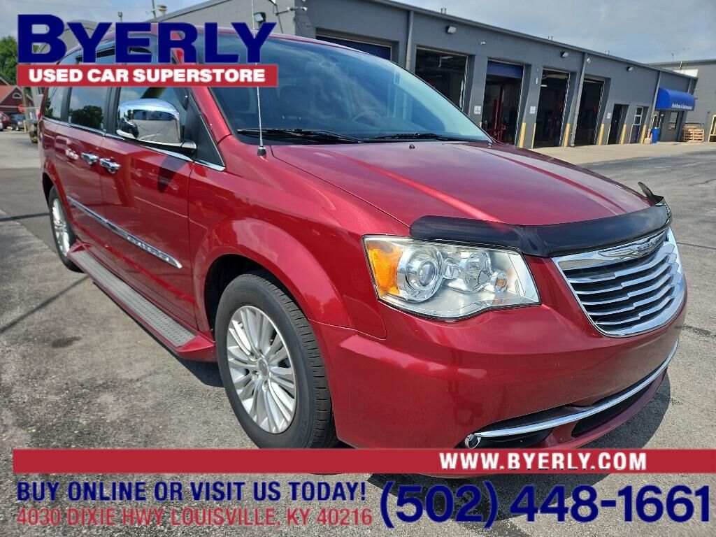 2012 CHRYSLER Town and Country