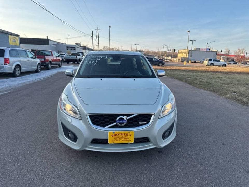 2011 VOLVO C30