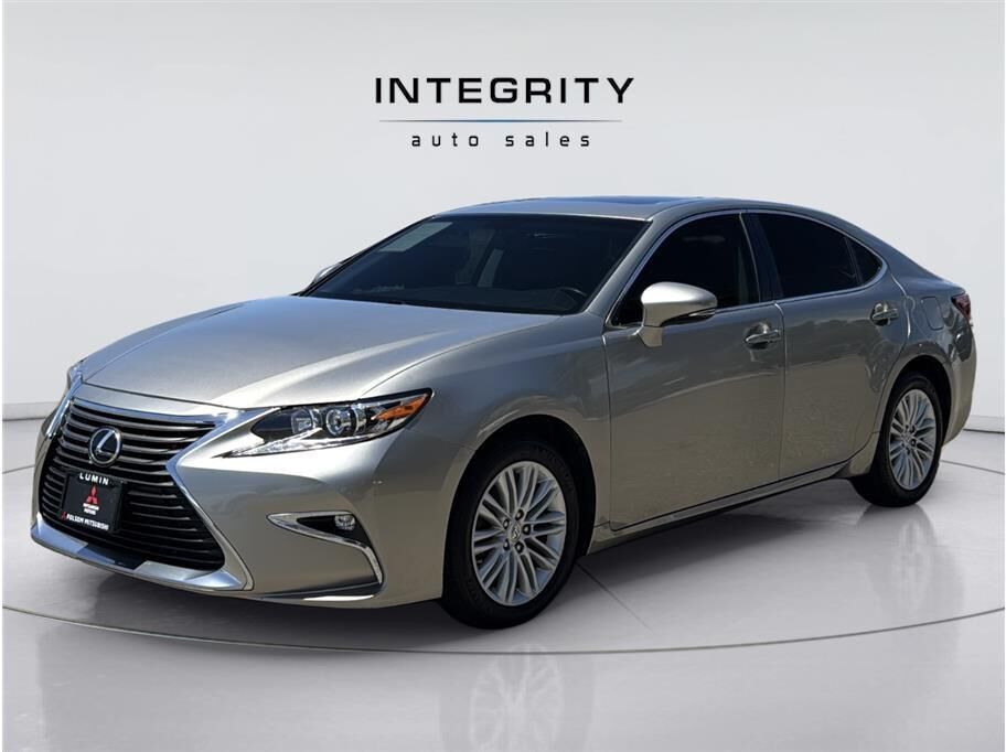 2016 LEXUS ES